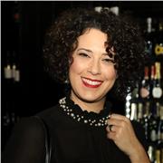 Docente Motivata capace di accendere la passione per l'apprendimento nei suoi studenti!